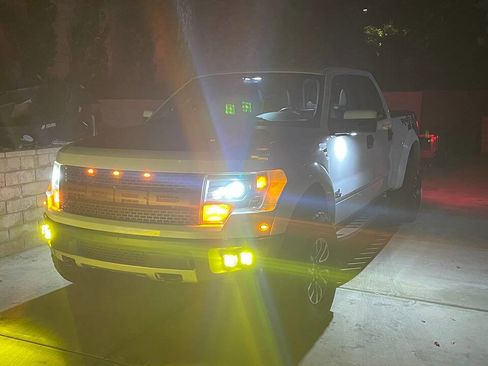 Used 2014 Ford F150 Raptor w/ Equipment Group 801A Luxury image 9