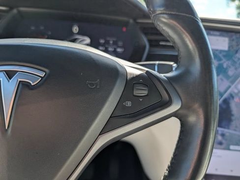 Used 2020 Tesla Model X Long Range AWD/4WD image 21