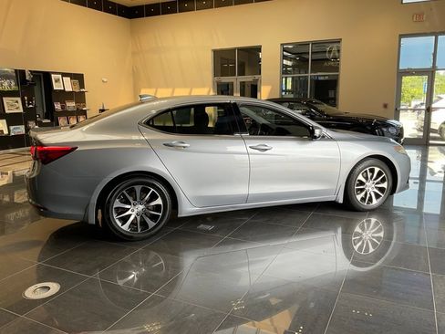 Used 2015 Acura TLX FWD image 7