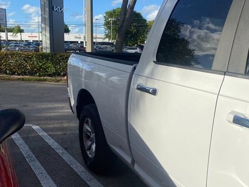 Used 2014 RAM 1500 Classic SLT image 31