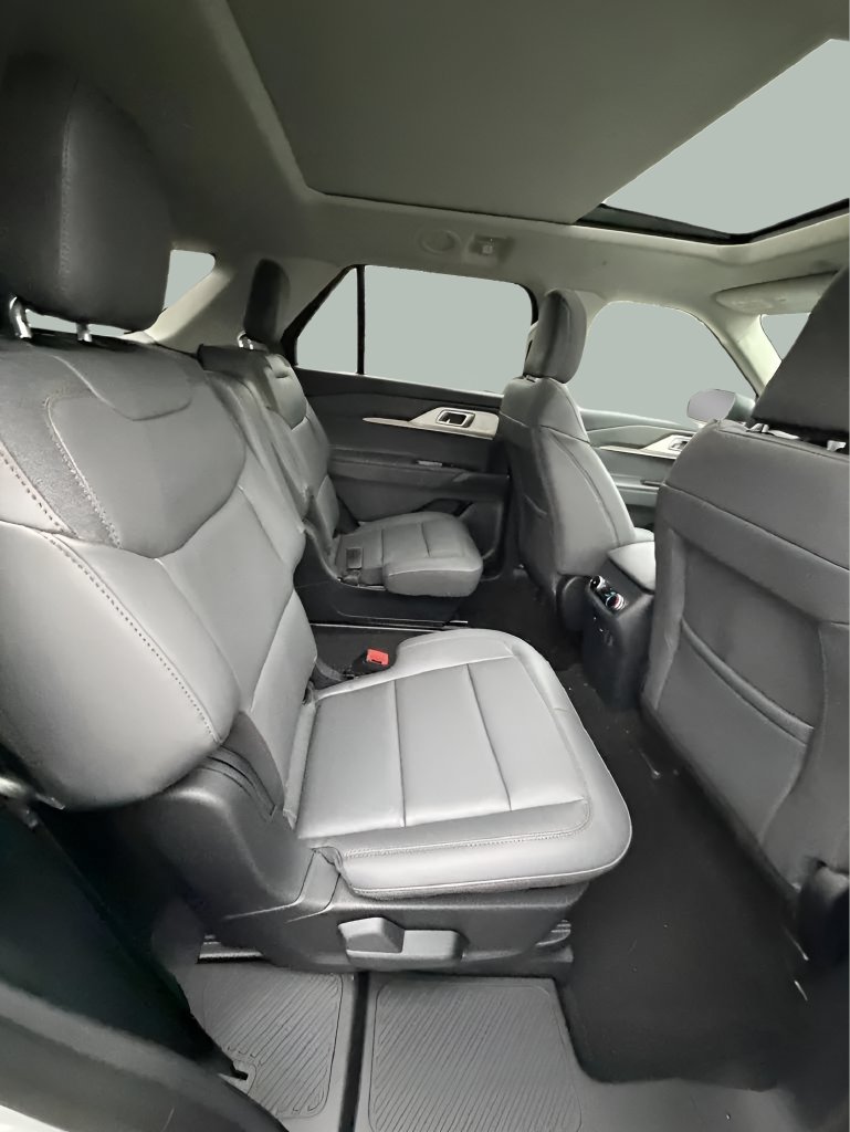 New 2026 Ford Explorer Active w/ Active Comfort Package AWD/4WD image 24