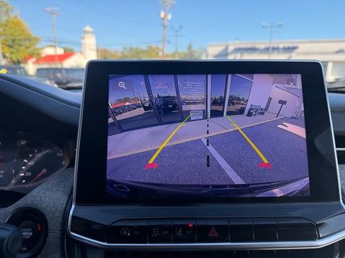 Certified 2022 Jeep Compass Latitude image 15