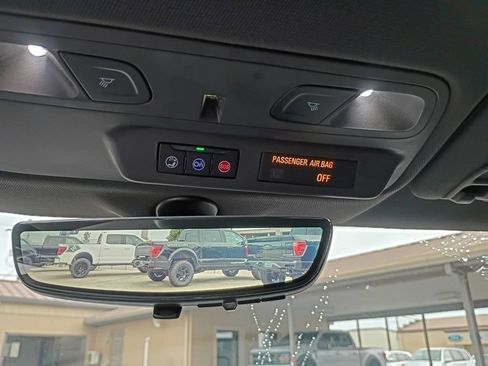 Used 2022 Chevrolet Camaro ZL1 RWD image 23