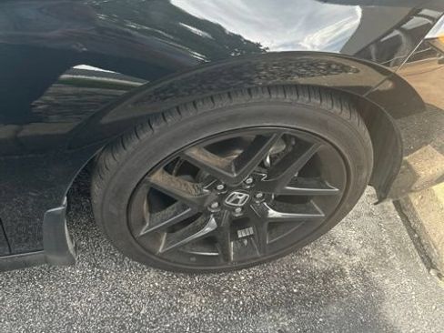 Used 2025 Honda Civic Sport image 16