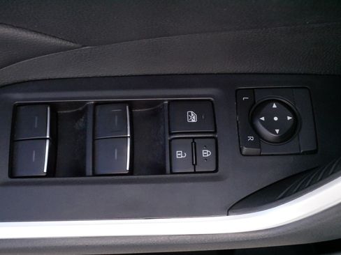 Certified 2025 Toyota RAV4 XLE AWD/4WD image 19