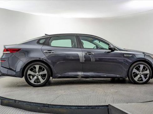 Used 2020 Kia Optima S image 9