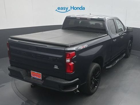 Used 2020 Chevrolet Silverado 1500 Custom w/ Custom Value Package AWD/4WD image 24