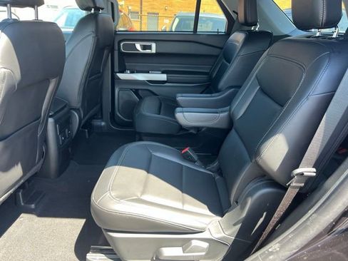 Certified 2024 Ford Explorer XLT w/ Equipment Group 202A AWD/4WD image 19