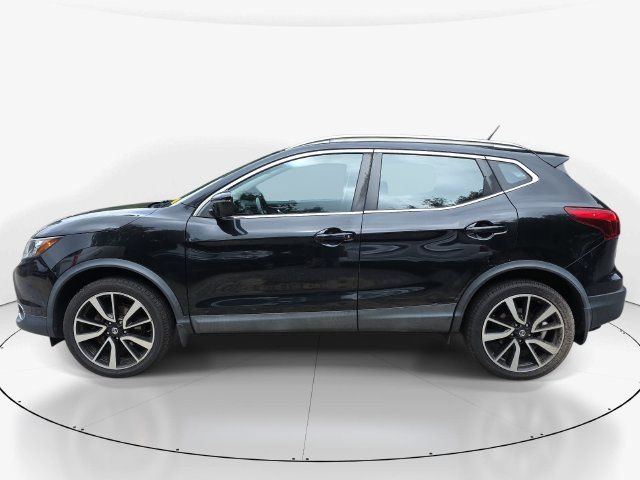 Used 2017 Nissan Rogue Sport SL AWD/4WD image 9