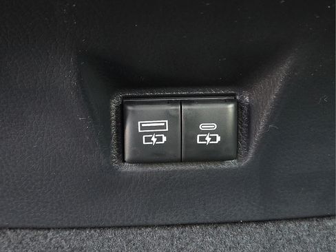 Used 2026 Toyota Camry SE w/ Convenience Package FWD image 15