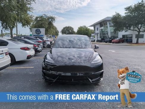 Used 2023 Tesla Model Y Long Range AWD/4WD image 2
