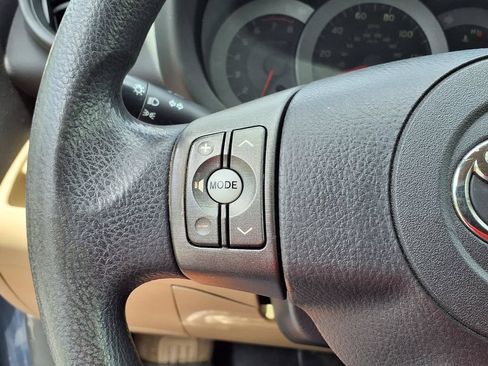 Used 2012 Toyota RAV4 FWD w/ Upgrade Value Pkg image 31