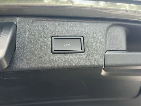 New 2026 Volkswagen Atlas SE image 37