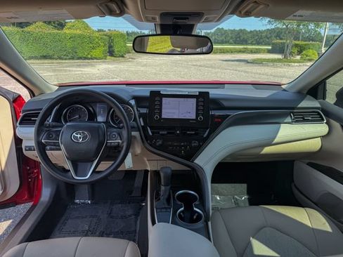 Used 2024 Toyota Camry LE FWD image 17