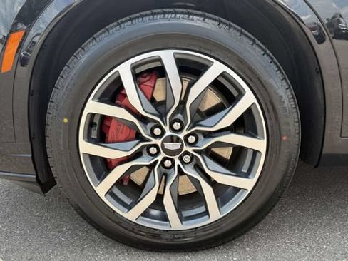 Certified 2023 Cadillac XT6 Sport AWD/4WD image 11