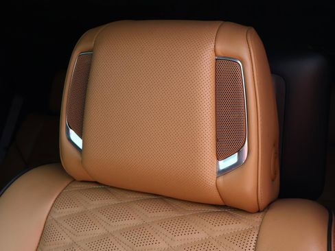 Used 2021 Cadillac Escalade Premium Luxury w/ Driver Assist Tech Package image 23