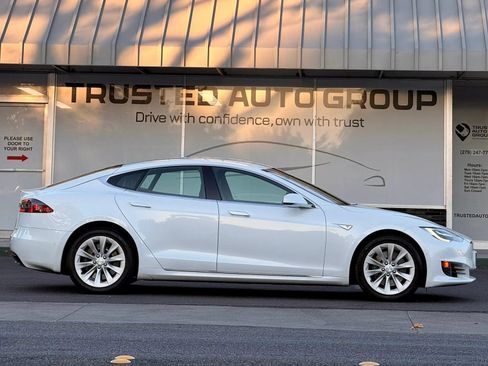 Used 2016 Tesla Model S 75 RWD image 5