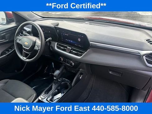 Used 2024 Chevrolet TrailBlazer LT FWD image 12