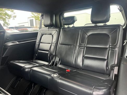 Certified 2024 Lincoln Navigator L Reserve AWD/4WD image 19