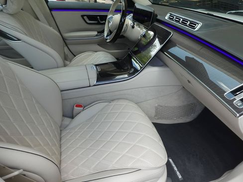 Used 2025 Mercedes-Benz S 580e 4MATIC Sedan image 18