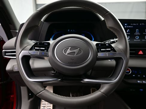 Certified 2025 Hyundai Elantra Sport FWD image 22