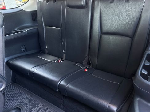 Used 2025 Toyota Grand Highlander AWD image 17