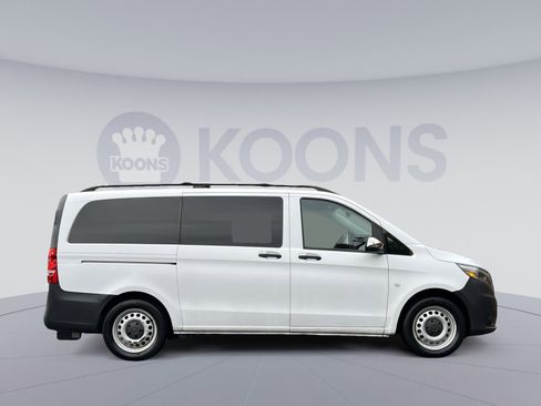 Used 2016 Mercedes-Benz Metris Passenger image 7