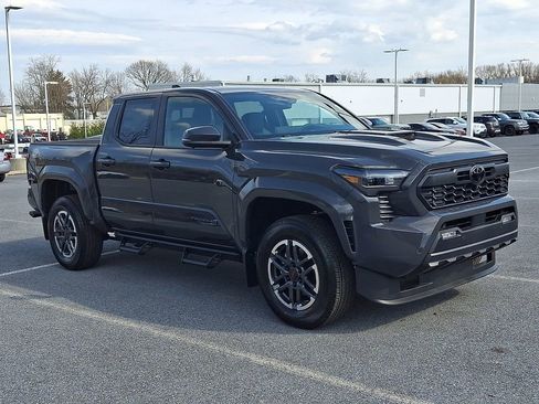 New 2026 Toyota Tacoma TRD Sport AWD/4WD image 4