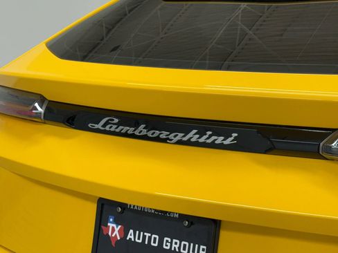 Used 2020 Lamborghini Urus image 51