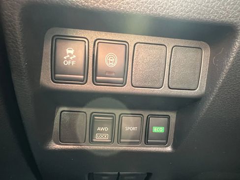 Used 2021 Nissan Rogue Sport S image 22