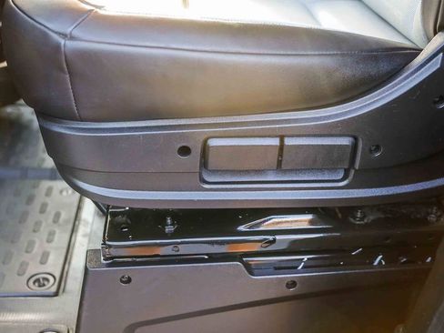 Used 2023 RAM ProMaster 2500 w/ Premium Convenience Group (B) FWD image 24