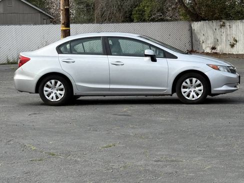 Used 2012 Honda Civic LX image 4