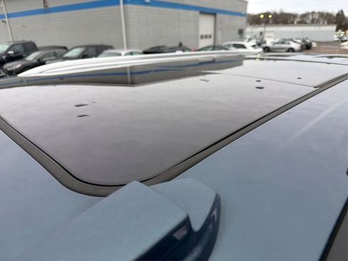 Used 2025 Chevrolet Tahoe LT w/ Comfort Package image 12