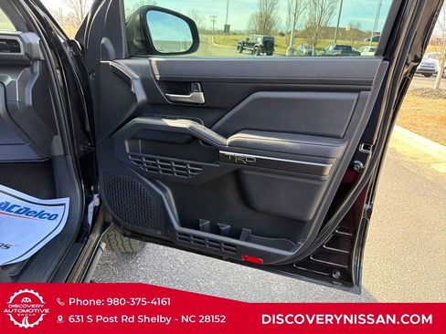 Used 2024 Toyota Tacoma TRD Off-Road image 35