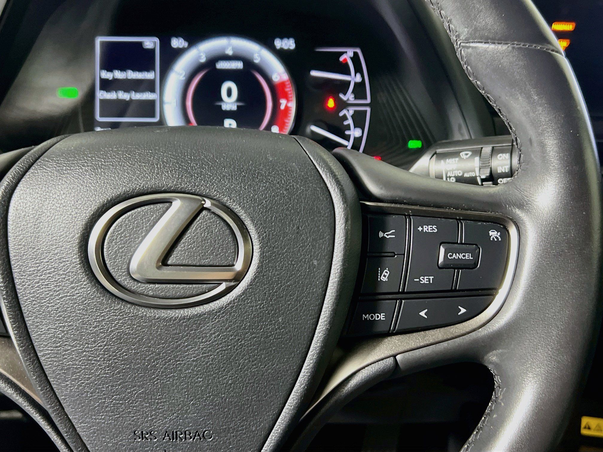 Used 2023 Lexus UX 250h FWD w/ Accessory Package (Z1) image 19