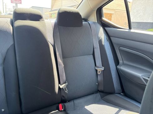 Used 2025 Nissan Versa SV FWD image 30