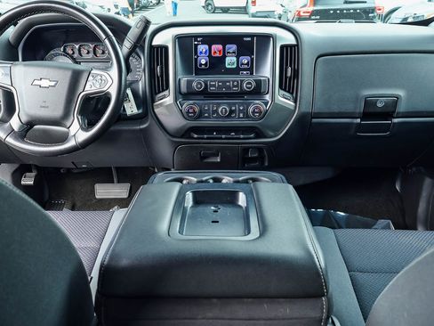 Used 2018 Chevrolet Silverado 1500 LT w/ LT Eassist Package AWD/4WD image 6