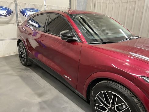 Used 2025 Ford Mustang Mach-E Premium image 4