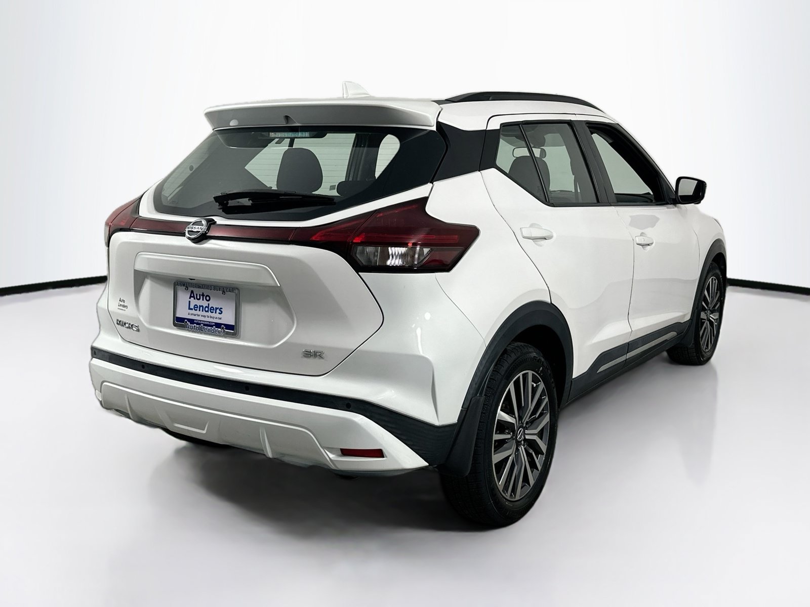 Used 2021 Nissan Kicks SR FWD image 5