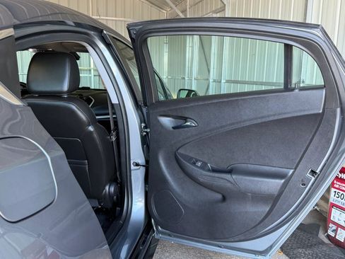 Used 2019 Chevrolet Volt LT w/ Power Convenience Package FWD image 36