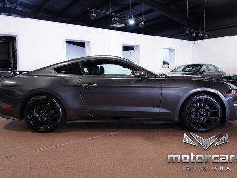 Used 2019 Ford Mustang Premium w/ Ecoboost Performance Package image 8