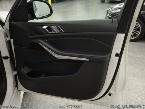 Used 2019 BMW X5 xDrive40i w/ M Sport Package image 41