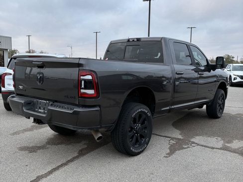 Used 2024 RAM 2500 Laramie w/ Night Edition image 17