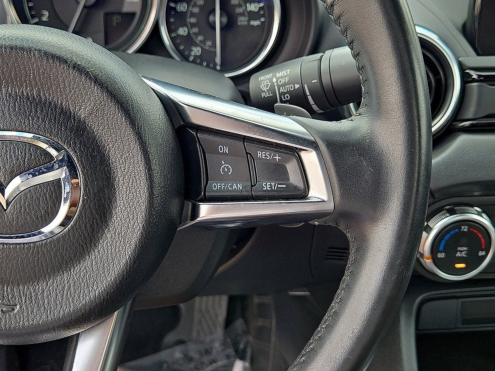 Used 2023 MAZDA MX-5 Miata Grand Touring RWD image 25