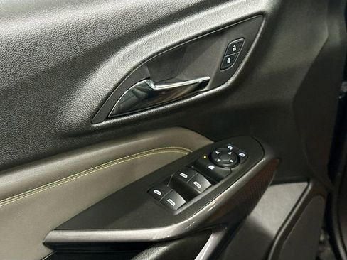 Used 2024 Chevrolet Trax ACTIV w/ Sunroof Package image 18