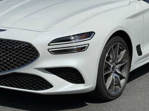 Used 2025 Genesis G70 2.5T RWD image 9