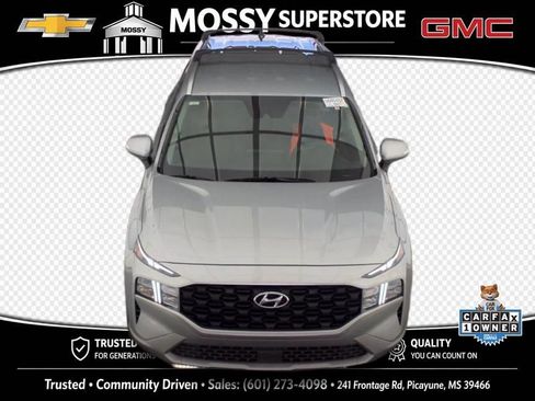Used 2023 Hyundai Santa Fe SEL FWD image 2