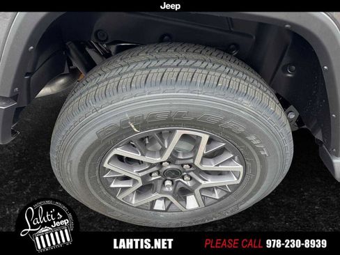 New 2026 Jeep Wrangler Unlimited Sahara image 23