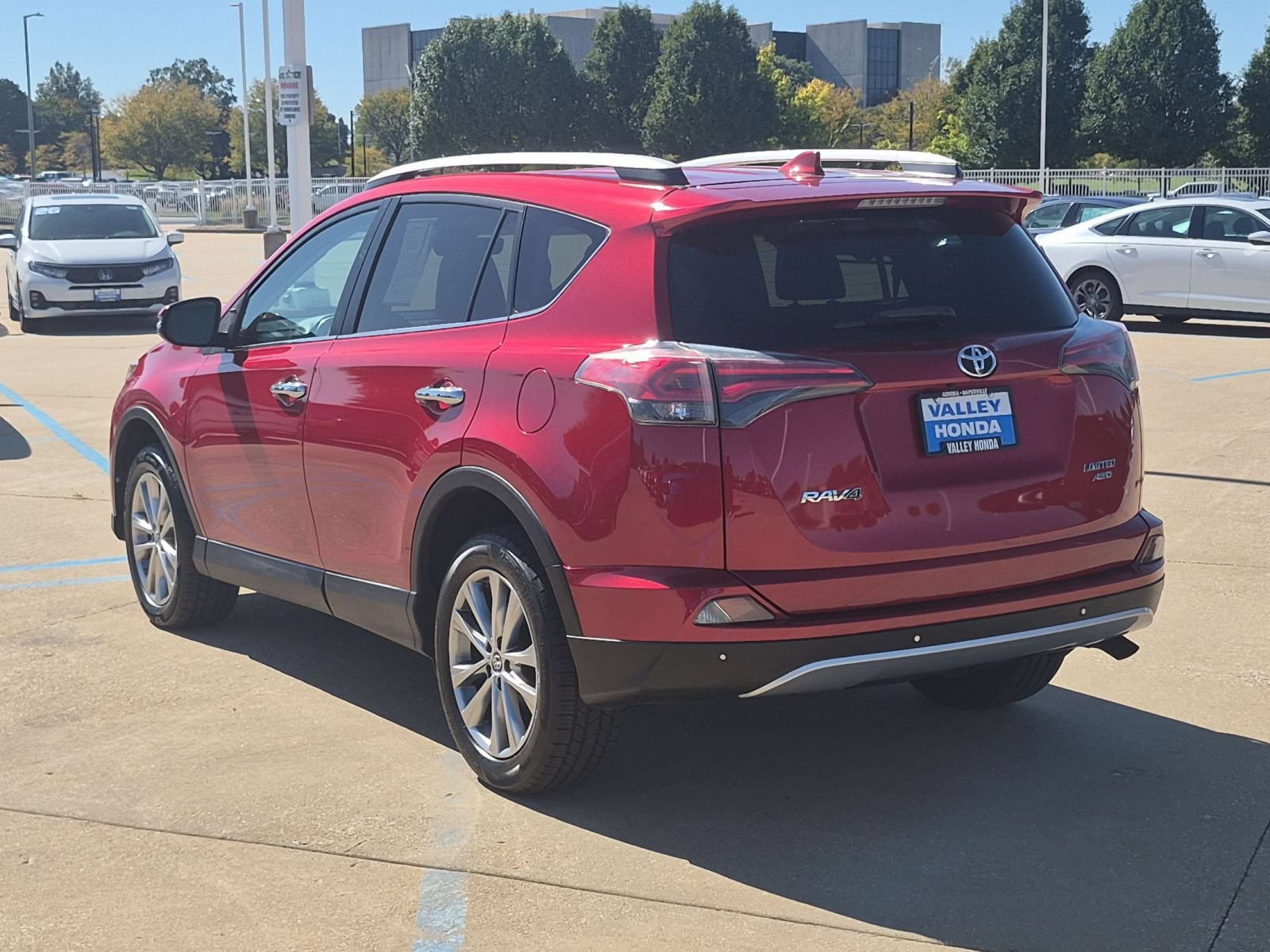 Used 2016 Toyota RAV4 Limited AWD/4WD image 8