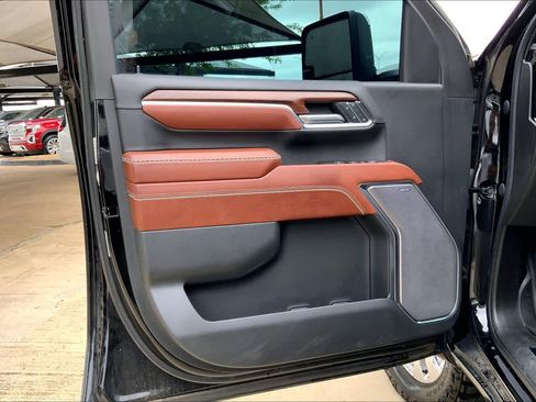 Certified 2024 GMC Sierra 2500 Denali Ultimate w/ Max Trailering Package image 21